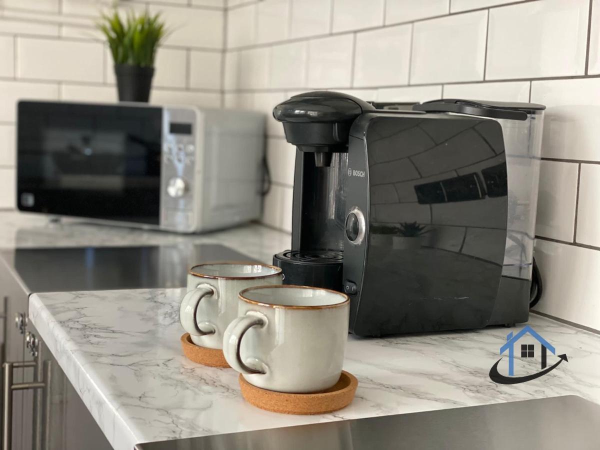 קטרינג Acaster House, X4 Rooms With En-Suites X1 Room Private Bathroom, Street Parking, Close To Train Station מראה חיצוני תמונה
