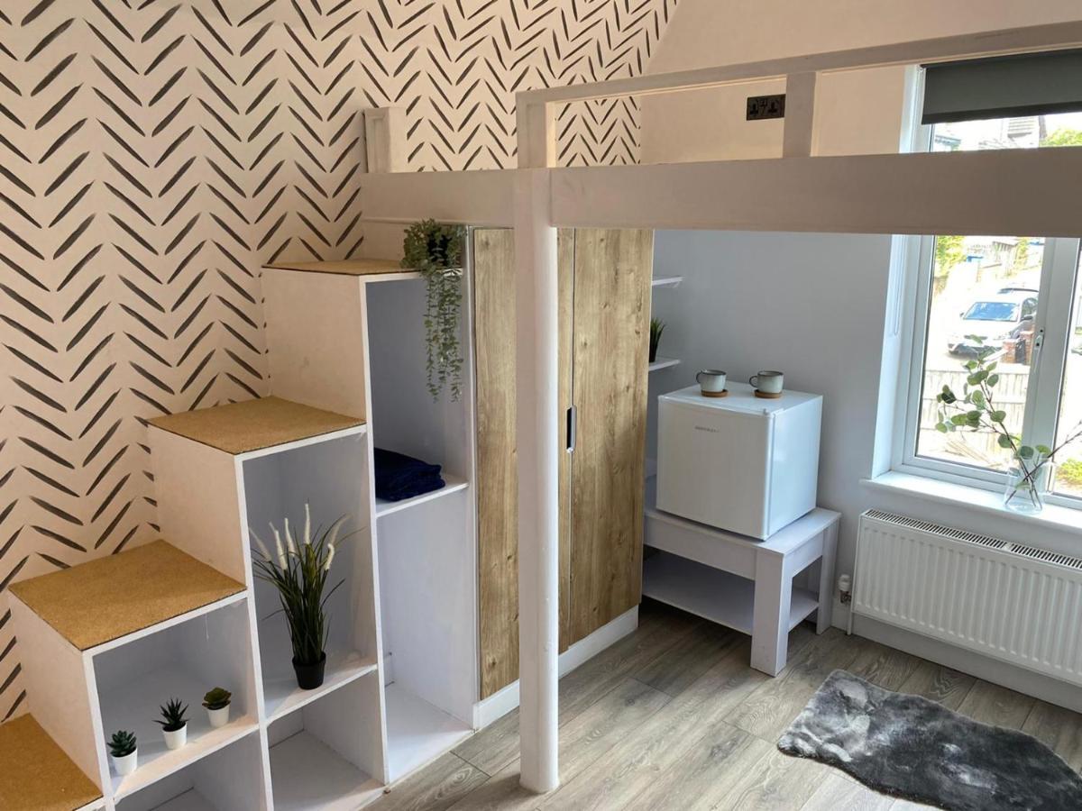 קטרינג Acaster House, X4 Rooms With En-Suites X1 Room Private Bathroom, Street Parking, Close To Train Station מראה חיצוני תמונה